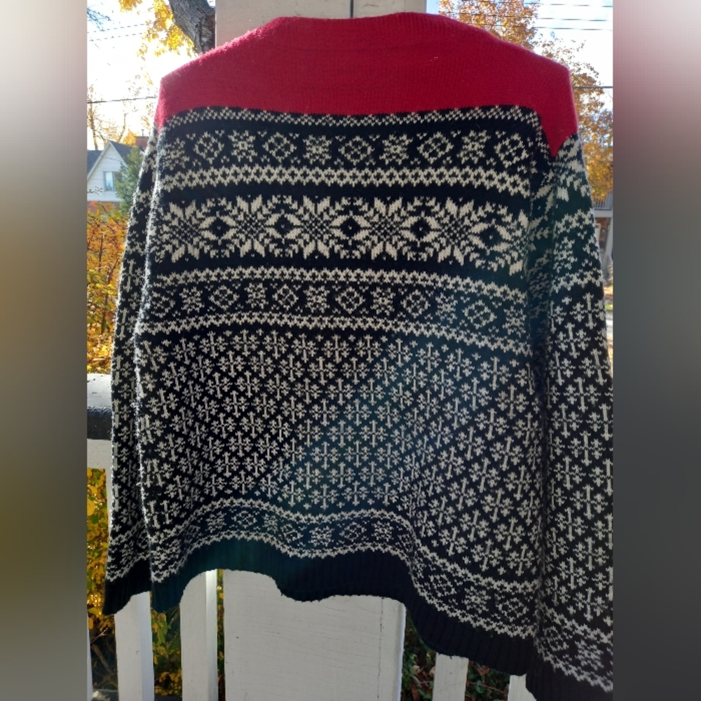 Vintage Style Sweater- Size medium - Picture 2 of 3